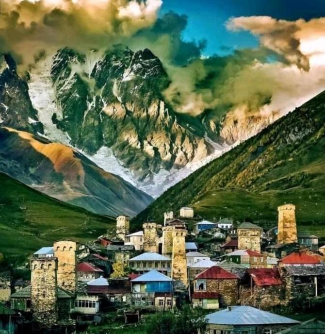 Hotel Latphari à Ushguli Extérieur photo